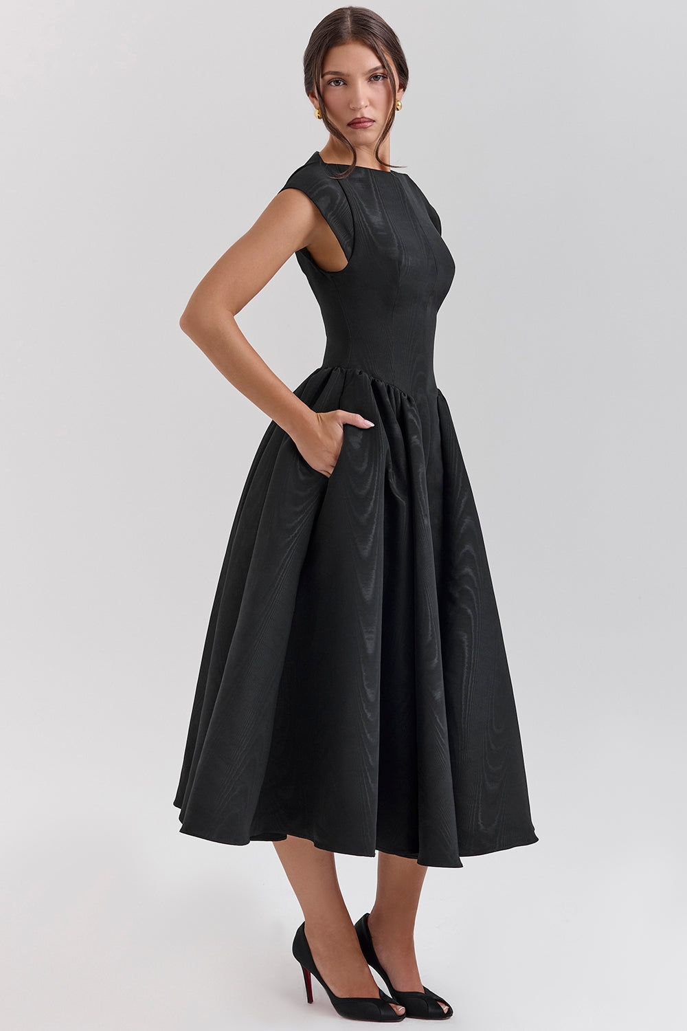 Elvara™ | Satin Midi Gown